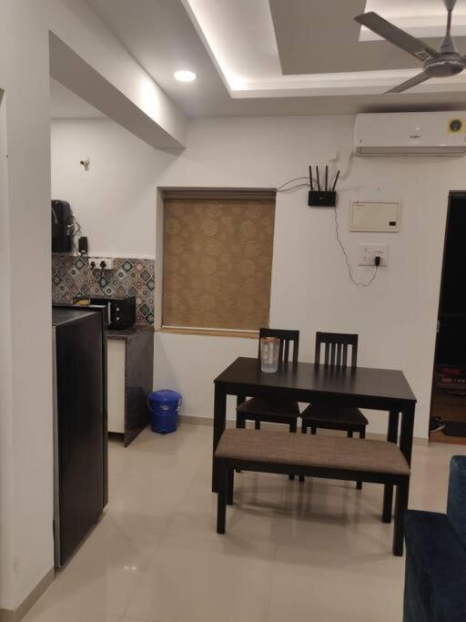 Chillx Comfort Stay 2Bhk Luxury Apt Arpora Extérieur photo